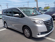トヨタ　ノア27
